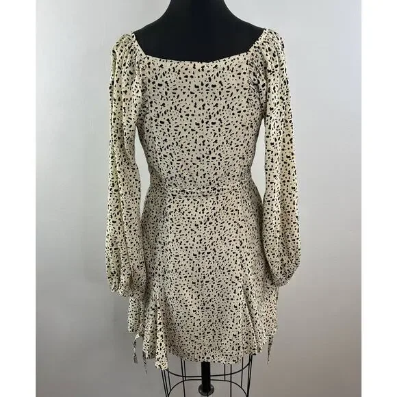 NWT Rue Stiic Long Sleeve Priscilla Bellagio Casual Mini Dress Beige Black M NEW - Picture 7 of 10